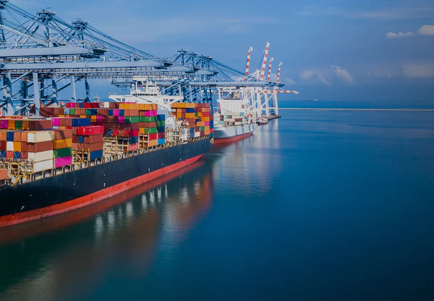 Nhập hàng tại cảng